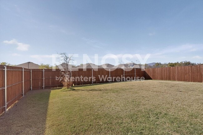 Building Photo - Completely Refreshed Fort Worth Home **** One month Rent Concession*****