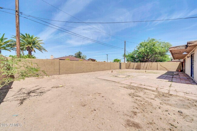 Building Photo - 4548 N 29th Ave