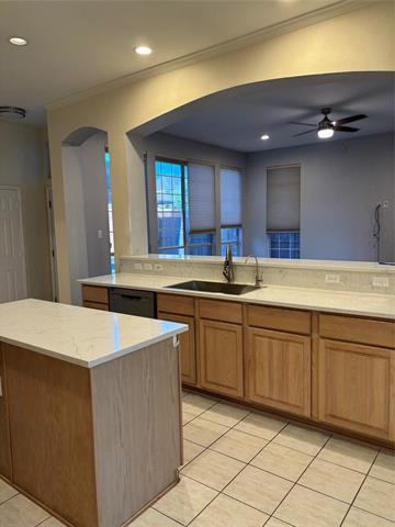 Building Photo - 3056 Sawtooth Dr
