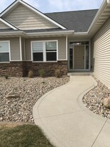 Building Photo - 2717 London Dr