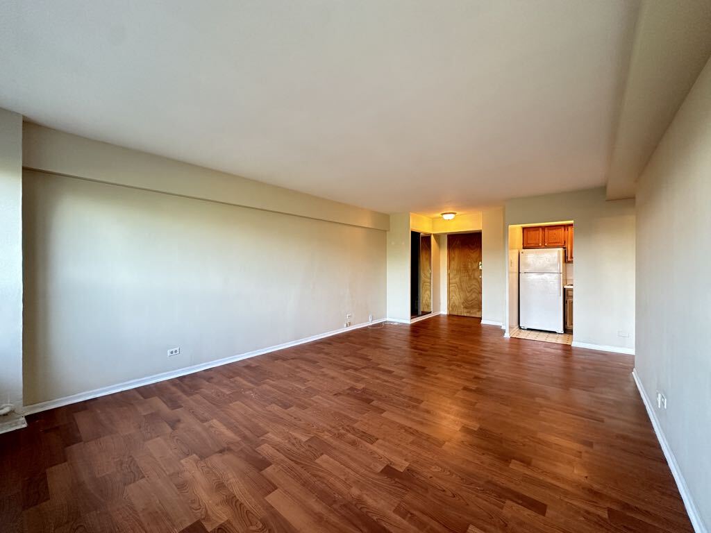 Building Photo - 4180 N Marine Dr