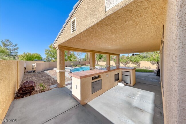 Building Photo - 1002 Prestige Meadows Pl