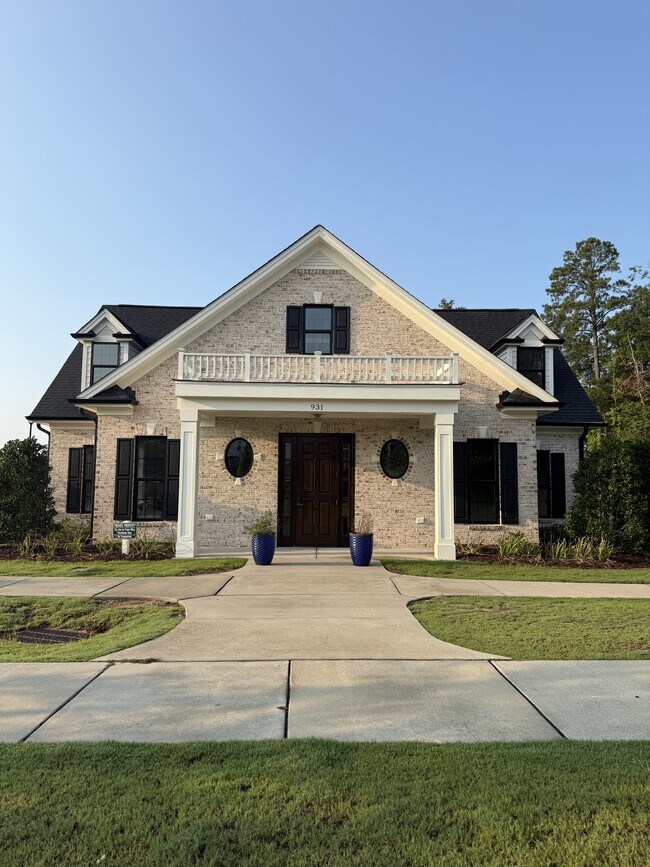 Building Photo - 704 Carraway Garden Dr