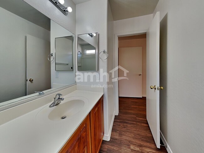 Building Photo - 22220 W Yavapai St