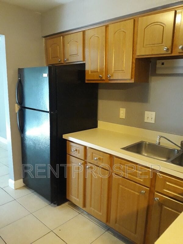 4401 S Semoran Blvd 4401 S Semoran Blvd Orlando FL 32822 Apartment