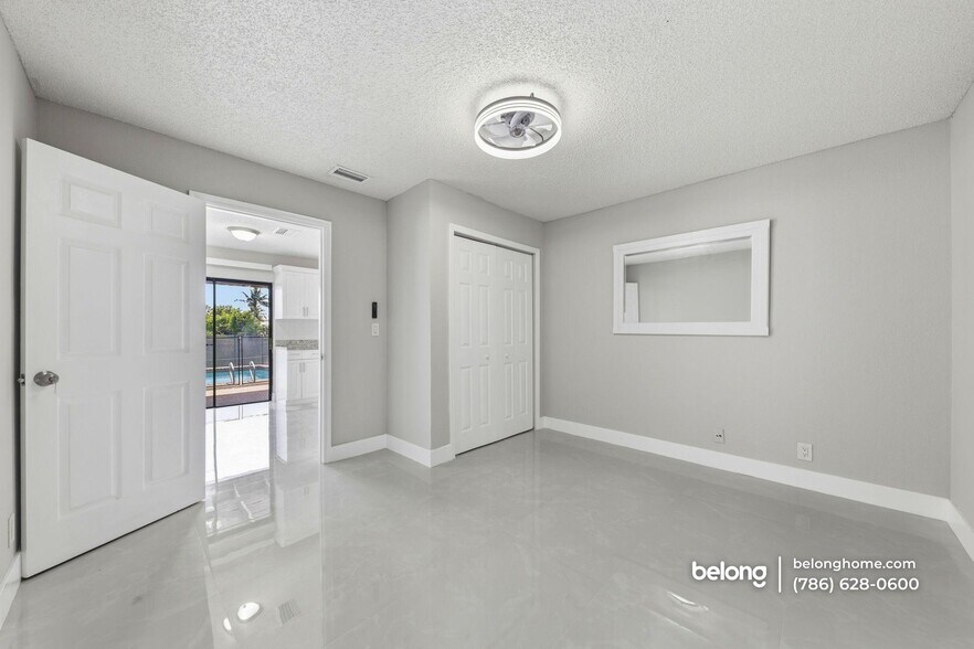 Building Photo - 9460 NW 16th St