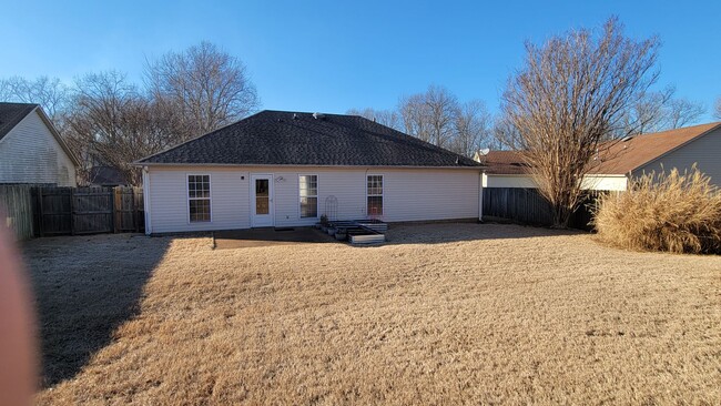 Building Photo - Laurel Creek Subdivision