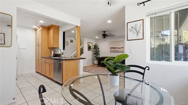 Building Photo - 8155 Woodland Dr