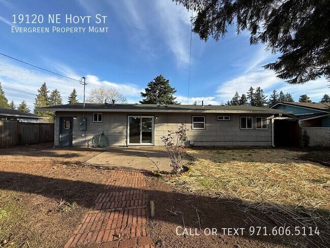 Building Photo - 19120 NE Hoyt St