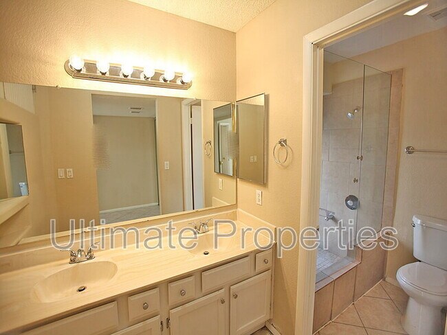 Building Photo - 6337 W Turquoise Ave