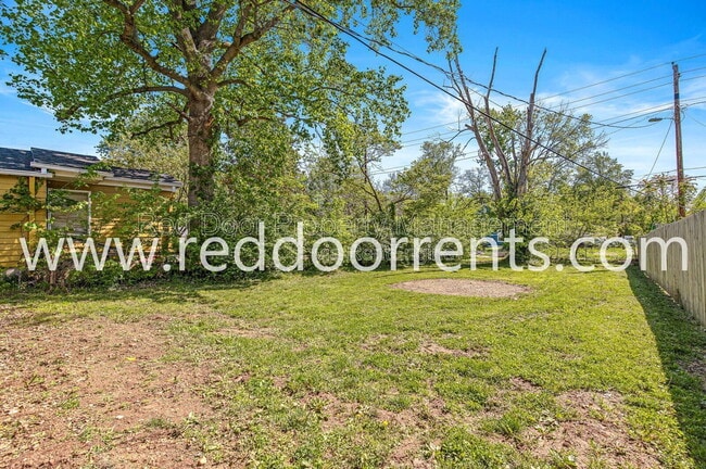 Building Photo - 3207 N Arsenal Ave