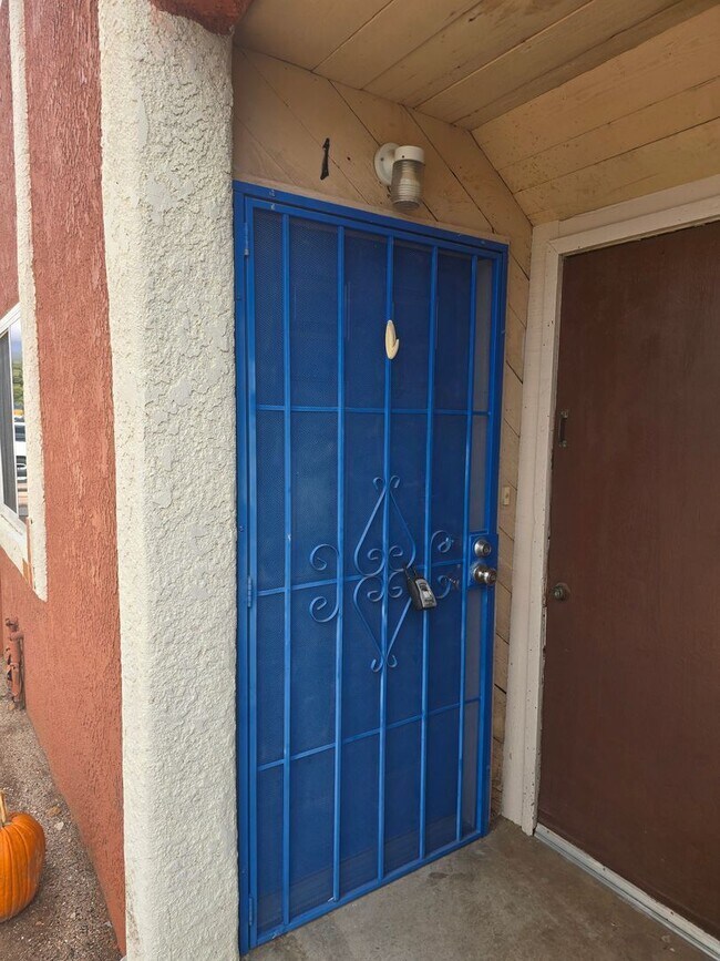 Building Photo - 920 N Belvedere Ave