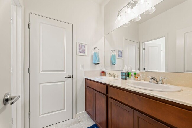 Building Photo - 4920 little rock Way