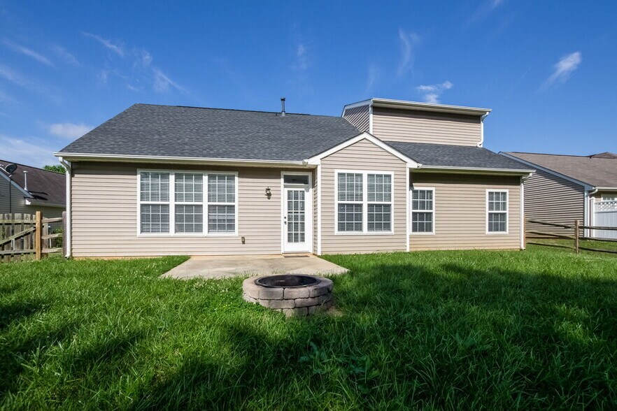 Building Photo - 7027 Merrymount Ct