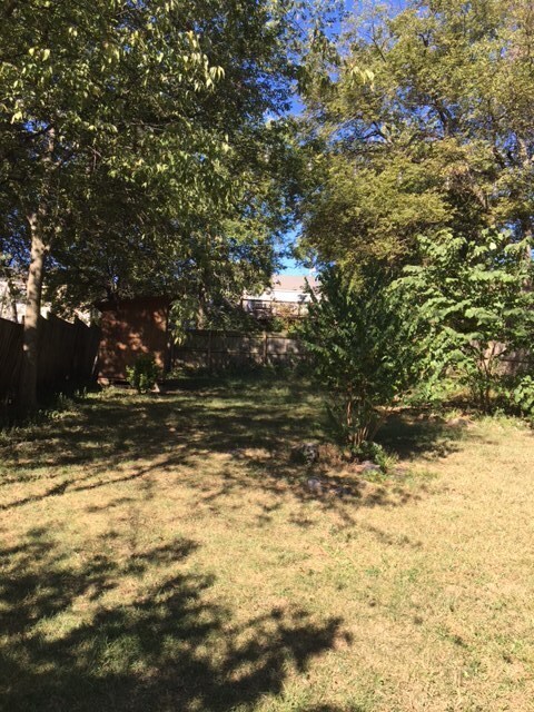 Building Photo - Charming Cottage in Sylvan Heights with Hardwood Floors, Granite Counter Tops, Fenced Yard, 2.5 M...