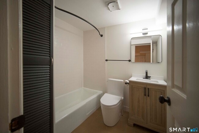 Building Photo - 440 Prospect St