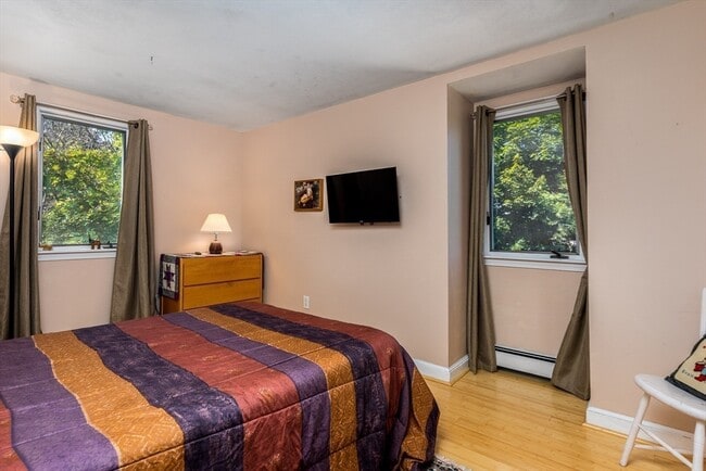 Building Photo - 8 Jackson Rd