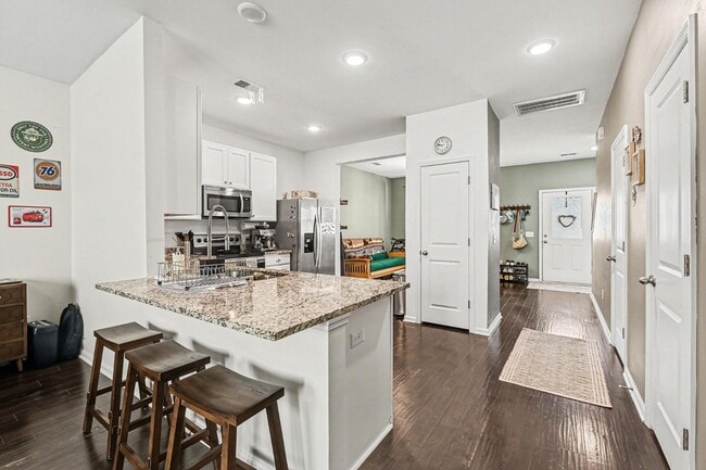 Building Photo - 188 Woodward Rd