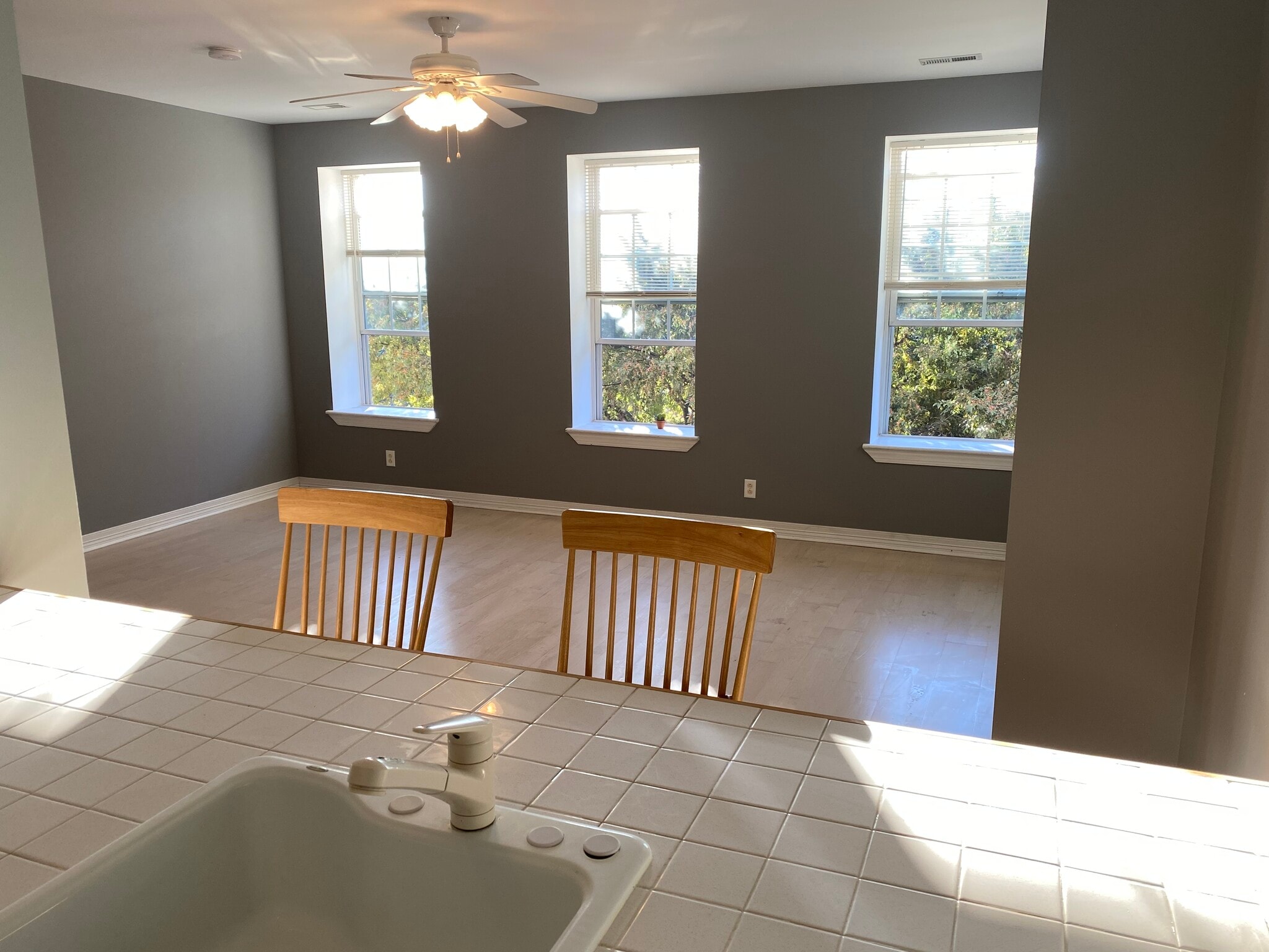 Building Photo - 19 S Broadway