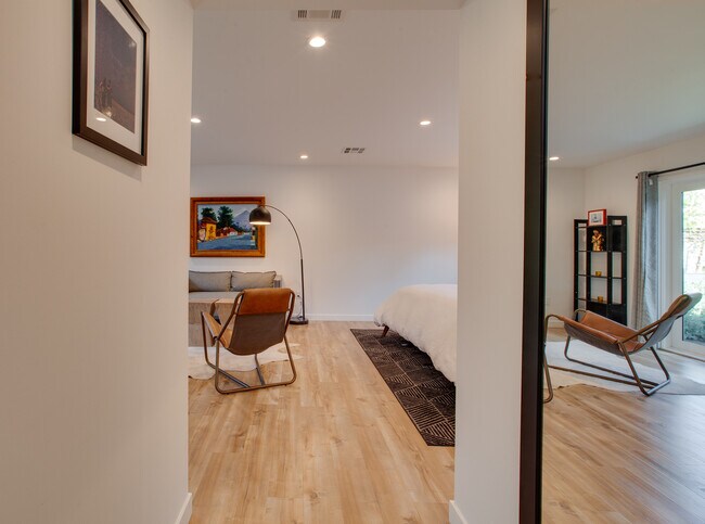 Building Photo - 12945 Welby Way