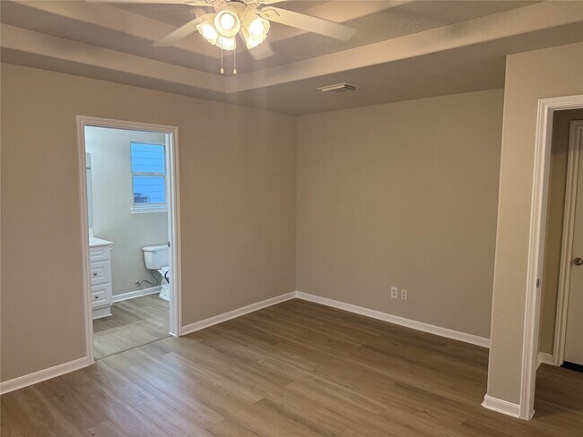 Building Photo - 10890 Royal Adrian Dr