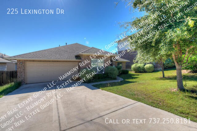 Building Photo - 225 Lexington Dr