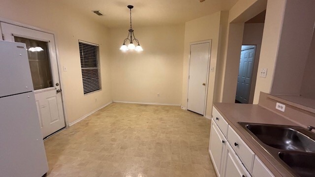 Building Photo - 5434 Cinnamon Lake Dr
