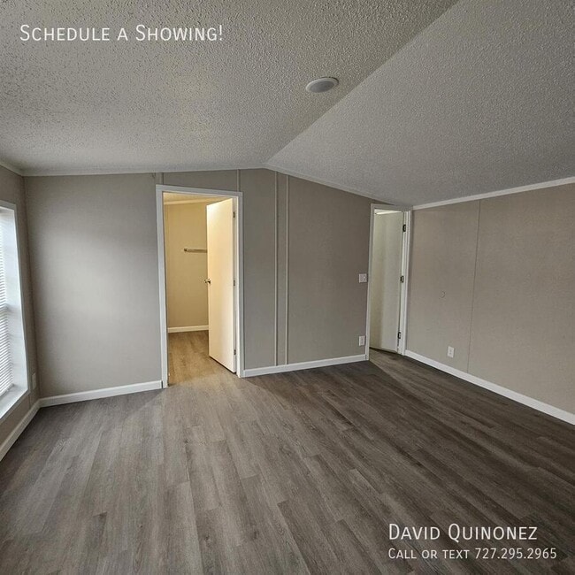 Building Photo - 5514 Kelso-