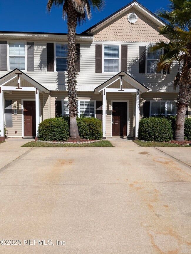 Building Photo - 1811 Lago Del Sur Drive