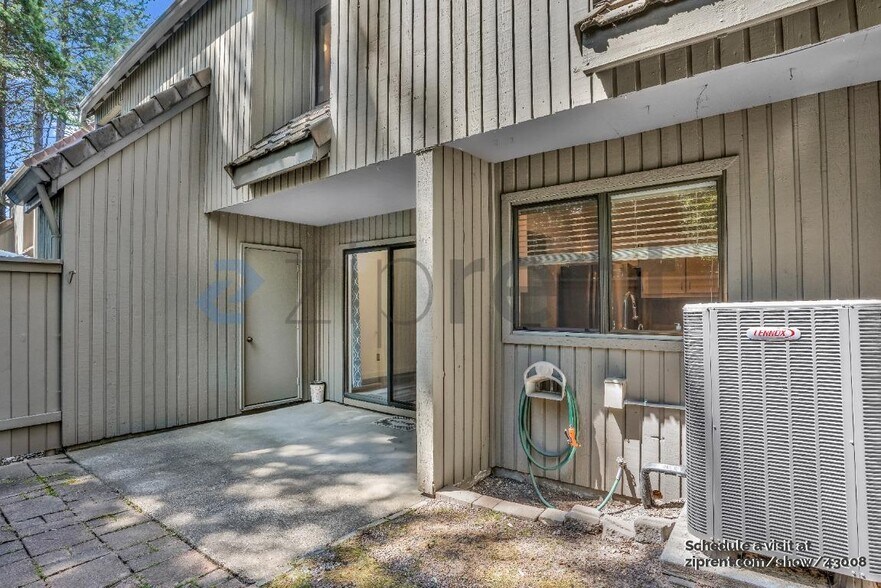 Building Photo - 4071 Jefferson Pkwy