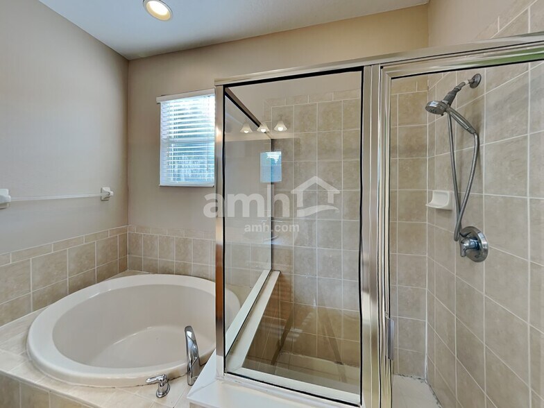 Building Photo - 1003 Windton Oak Dr