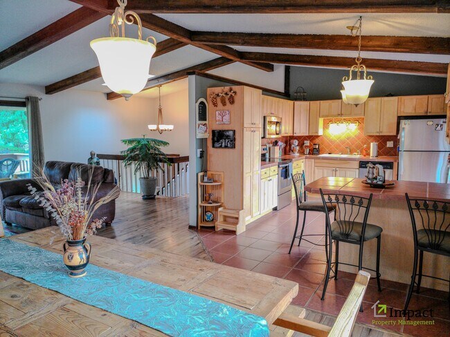 Building Photo - 5005 Sunbird Cliffs Dr