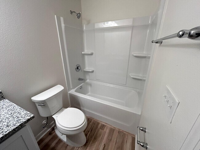 Building Photo - BELLAVIVA 733