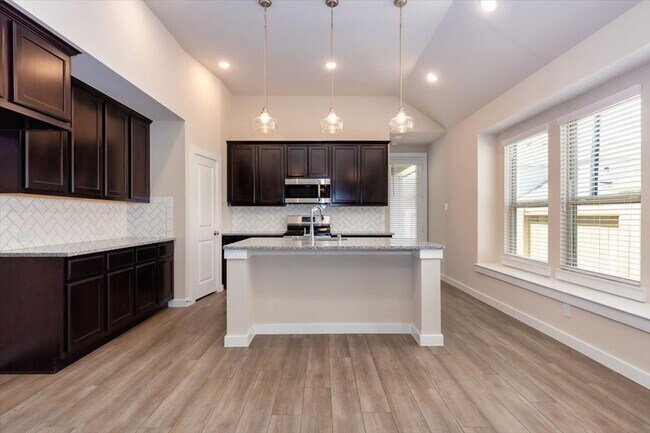 Building Photo - 5063 Hazel Orch Dr