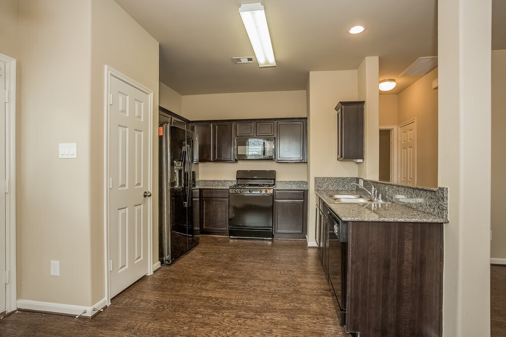 Building Photo - 15030 Silhouette Ridge Dr