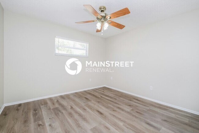 Building Photo - 3 Bedroom Pet-Friendly Home in spring hill...