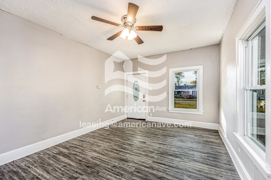 Building Photo - 1931 Erie Ave