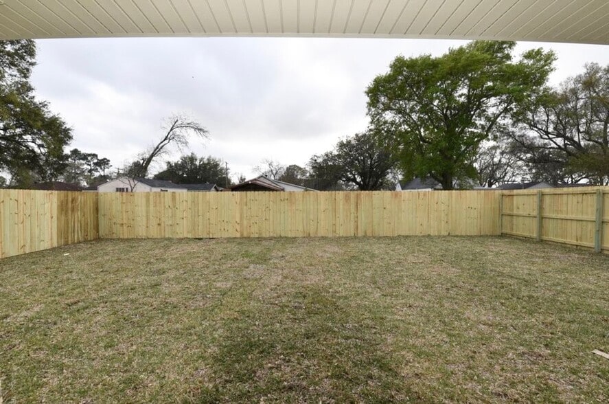 Building Photo - 3609 Park Drive Ste B