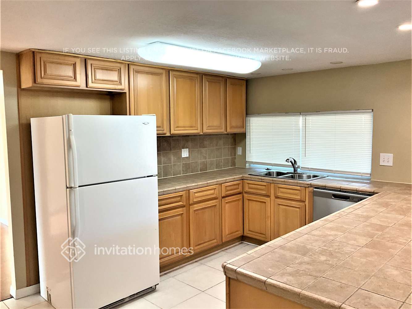 Building Photo - 3537 Springfield Dr