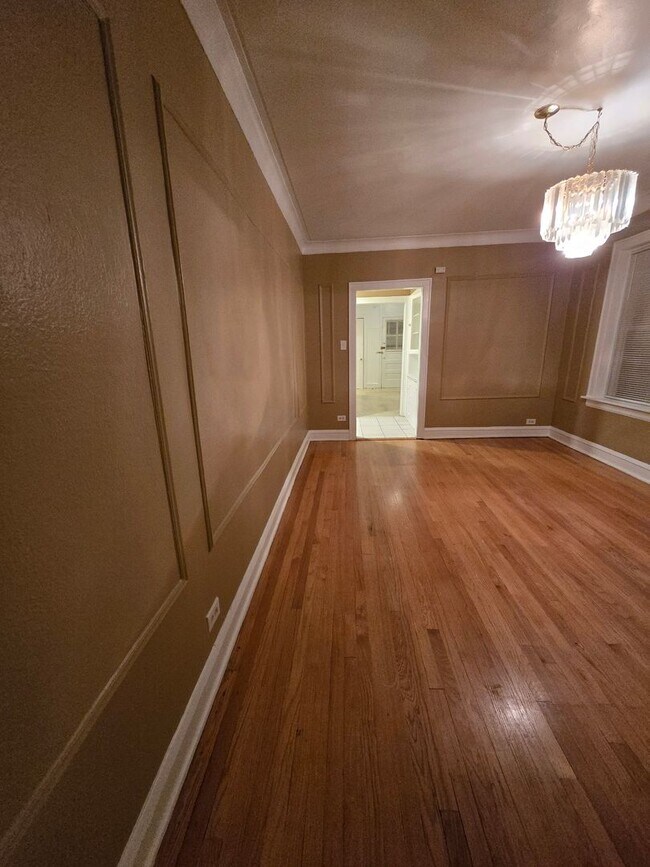 Building Photo - Chatham Properties LLC