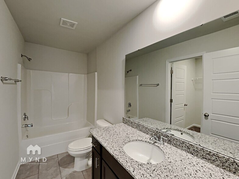 Building Photo - 34 Brown Thrasher Ct