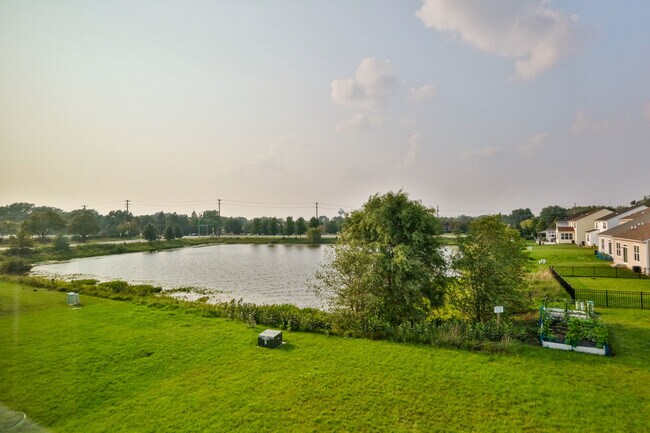 Building Photo - 2564 Retreat Cir