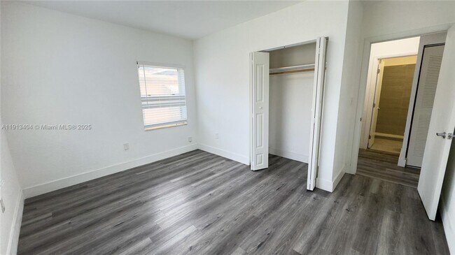 Building Photo - 1176 NW 48th St