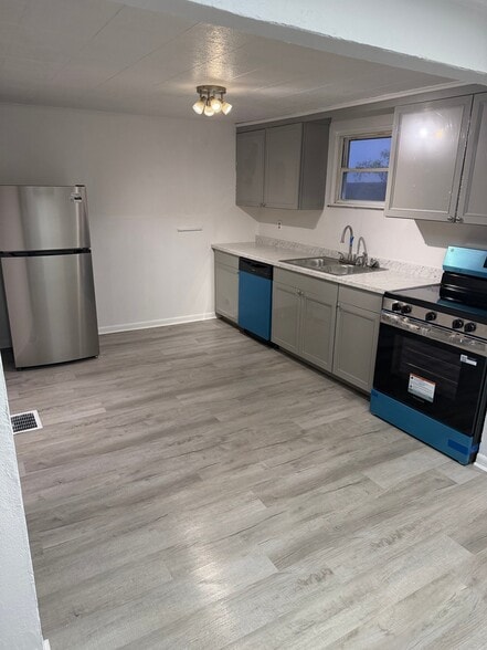 Building Photo - 1347 High Rd