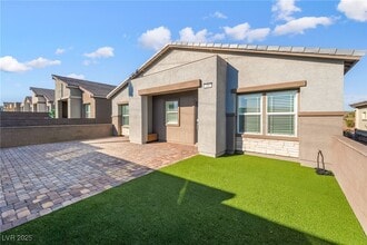 Building Photo - 288 Whitney Crst St