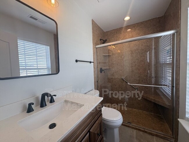 Building Photo - 113 Lynches River Dr