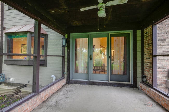 Building Photo - 1613 Pebble Beach Dr