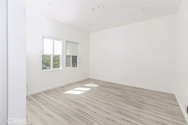 Building Photo - 1039 E Santa Anita Ave