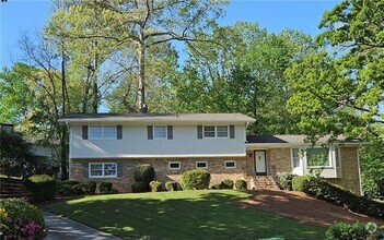 Building Photo - 1630 Arnaud Ct