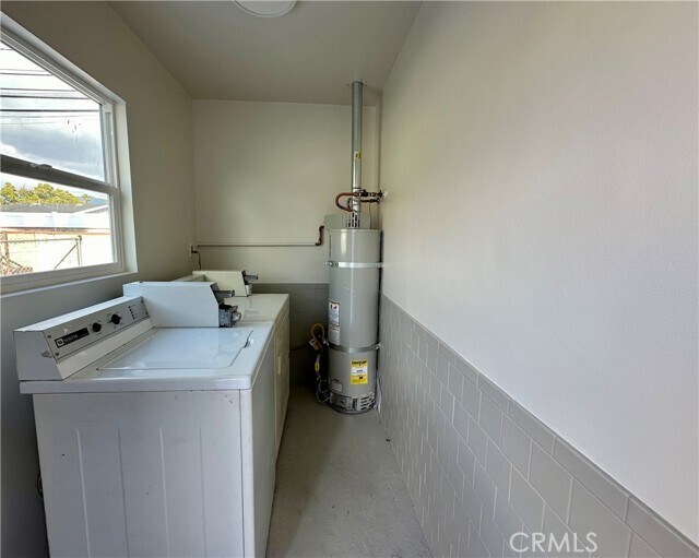 Building Photo - 1436 N Hollywood Way